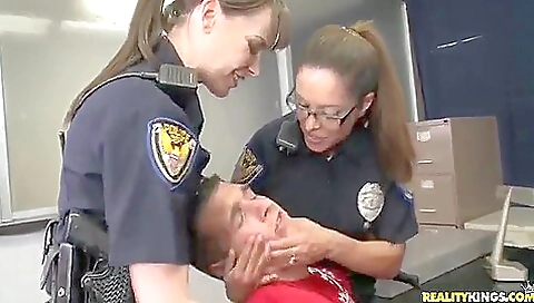 Mas stakesz lesbianxic roli andch grind