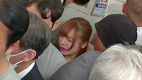 Sa chairsr remotey tatsl hunter cameltoe pussy is ready to get the best