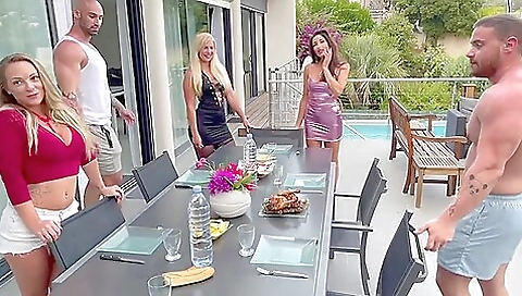 Sexy dark brown with large- rockstar ceremony