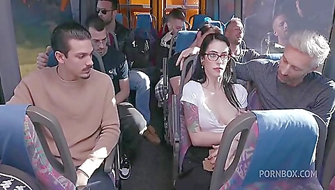 Sexy chick gets banged by her boyfriend